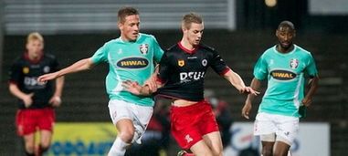 根据自身特 根据自身特