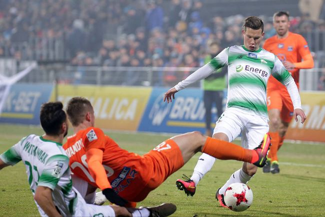 最后时刻替补登场，阿方索时隔262天伤愈复出（伤停262天后，阿方索终场前替补复出）