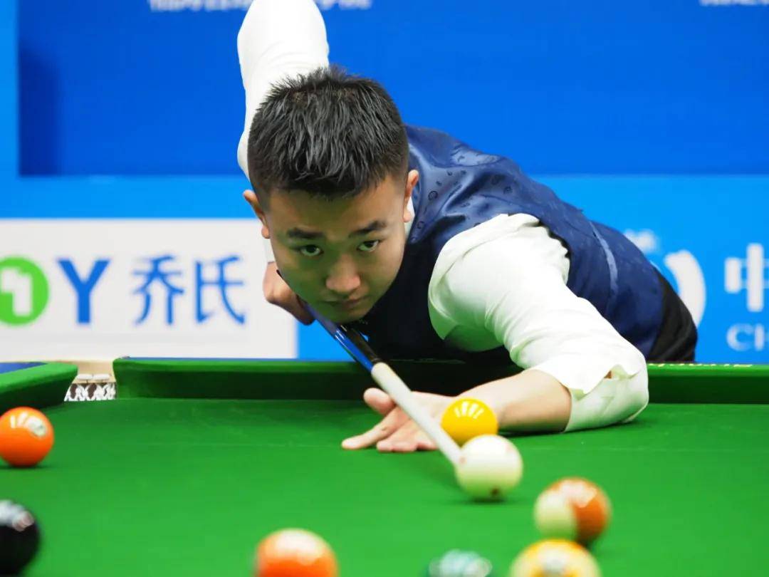 场发球被迫 场发球被迫